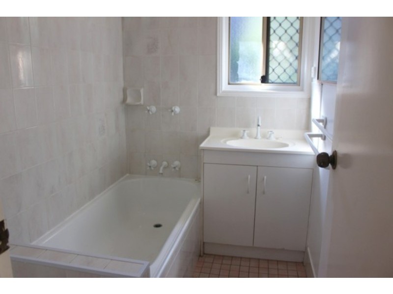 42  Whitlam Drive, Collingwood Park QLD 4301