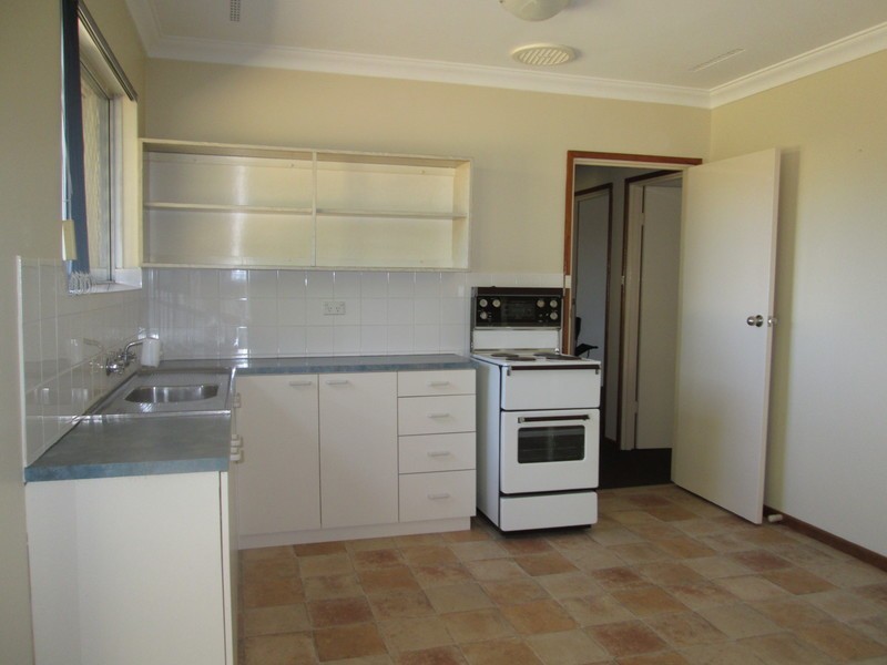 27 Chiddington Street, Beckenham WA 6107