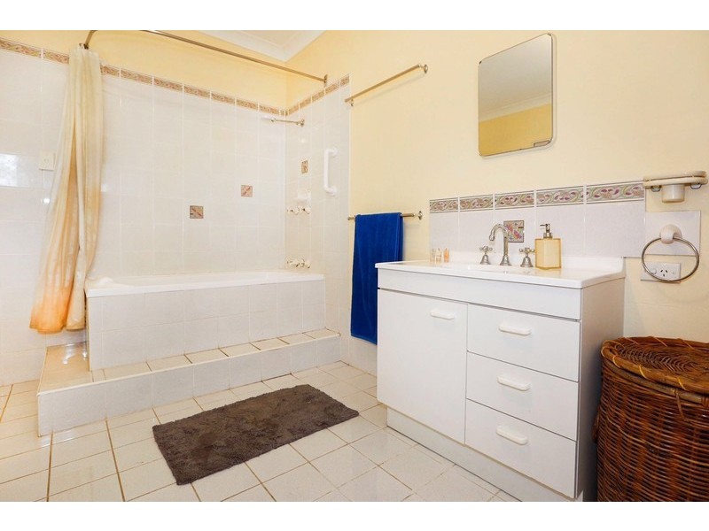 75  Althaus Parade, Yabulu QLD 4818