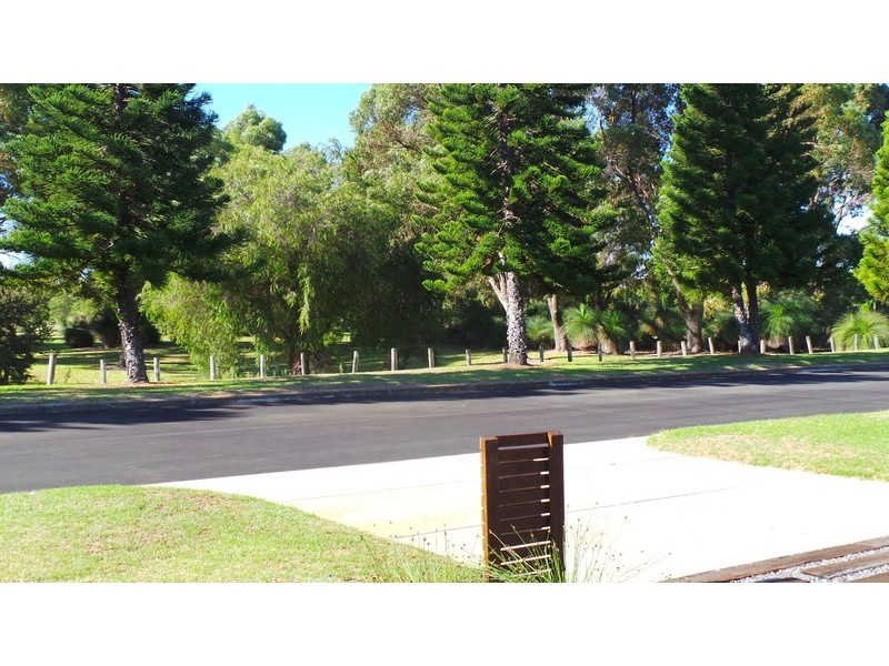 37 Castlereagh Circle, Port Kennedy WA 6172