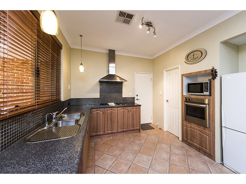 7 Mikonos Mews, Secret Harbour WA 6173