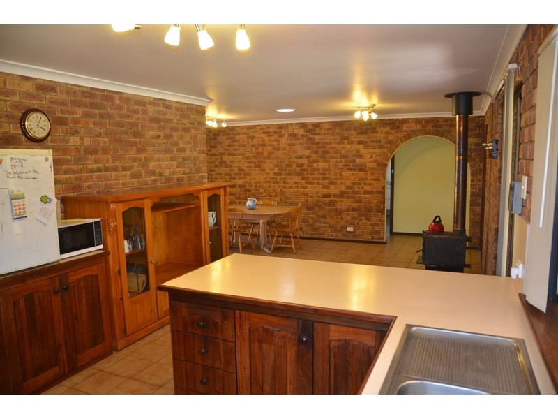 85 South Western Highway, Kirup WA 6251