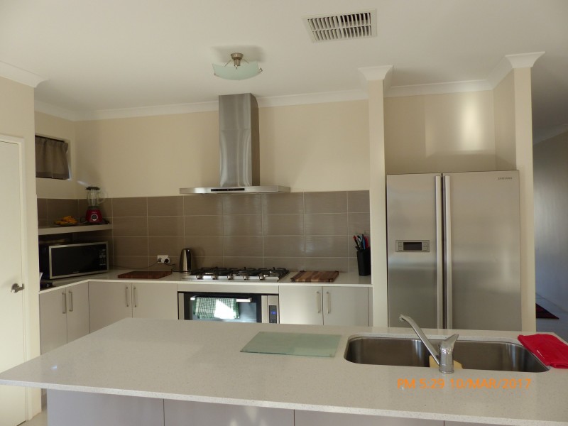 7 Mahoney Street, Success WA 6164