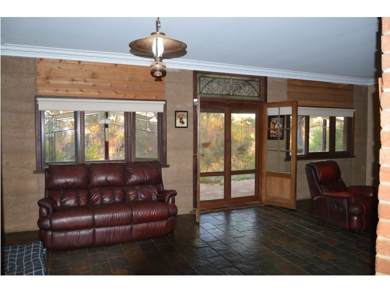 124 Mistletoe View, Crossman WA 6390