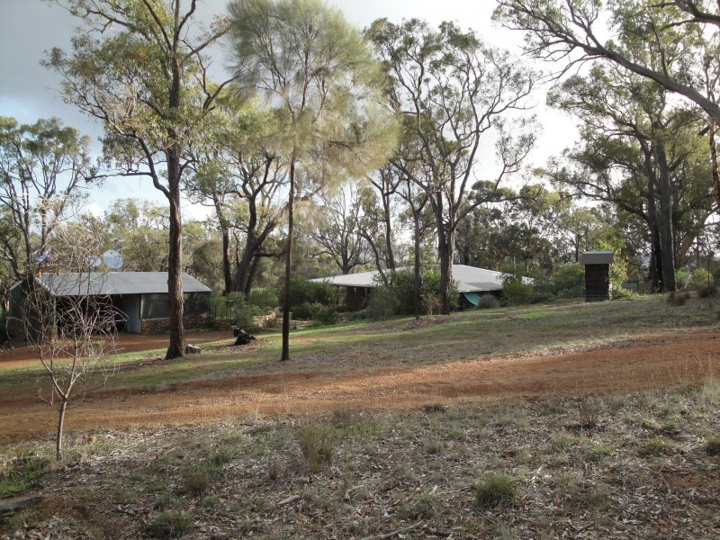 124 Mistletoe View, Crossman WA 6390