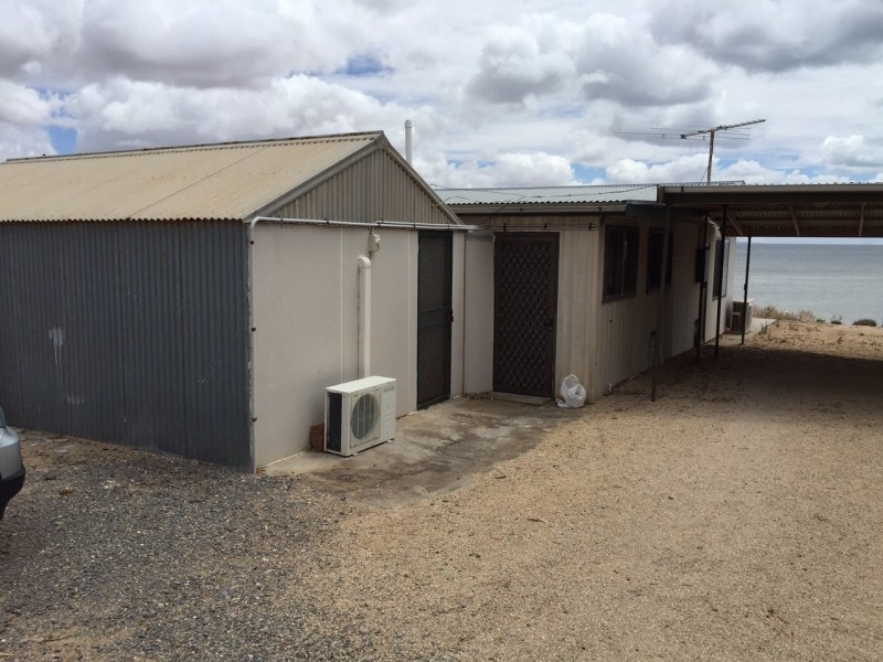 124 Black Point Drive, Black Point SA 5571