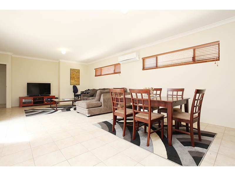 1/14a Norman Street, St James WA 6102