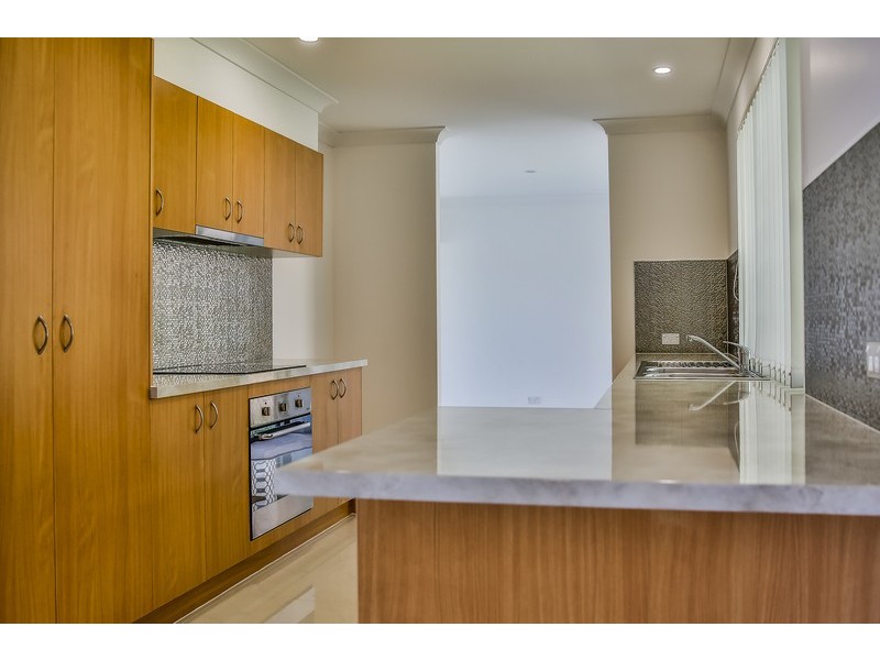 16 Jaxson terrace, Pimpama QLD 4209