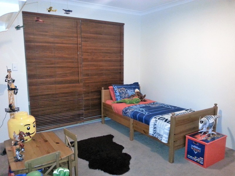 75  Kentucky Boulevard, Hocking WA 6065