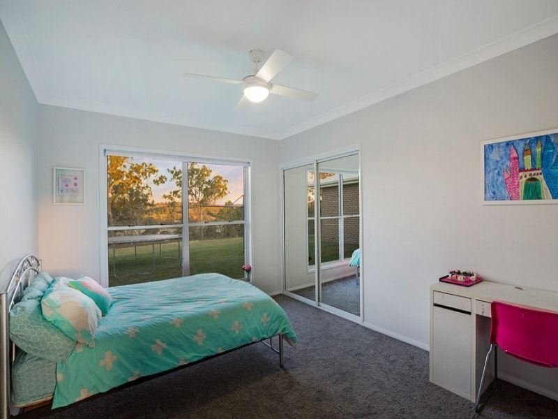 27 Colonial Drive, Gowrie Junction QLD 4352