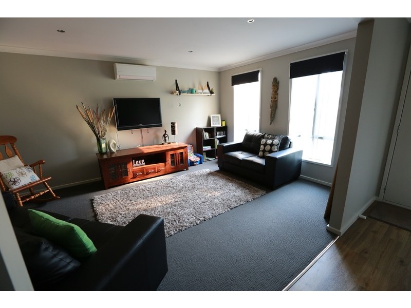 10 Stringer Road, Toongabbie VIC 3856