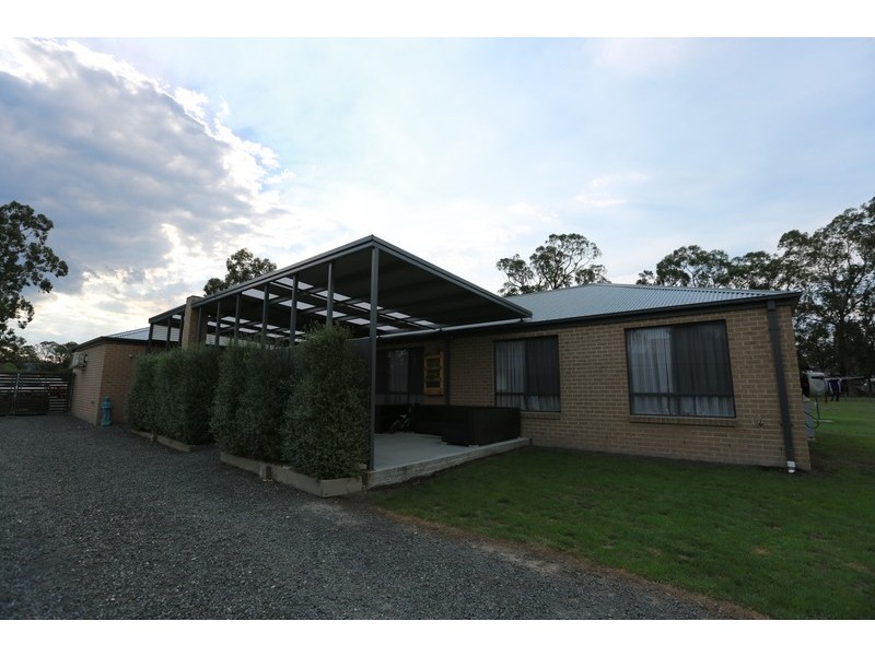 10 Stringer Road, Toongabbie VIC 3856
