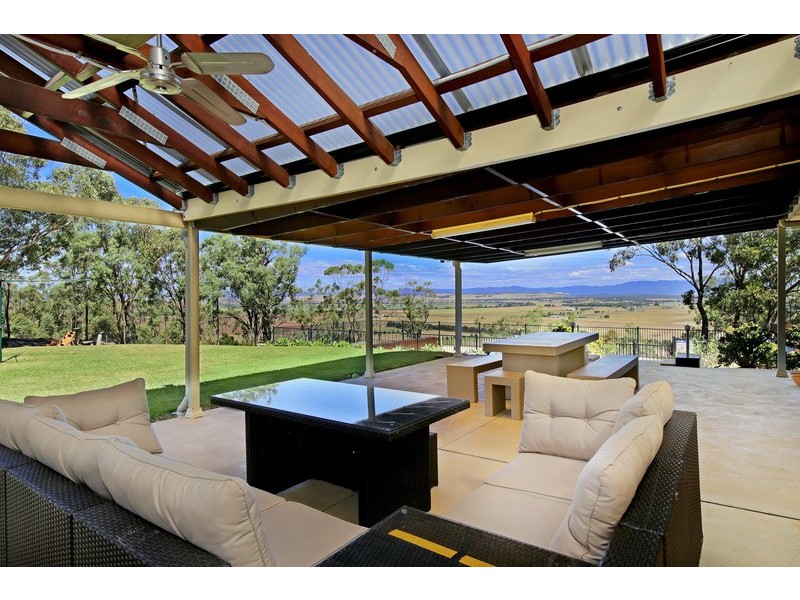 13 Llanrian Drive, Gowrie NSW 2330