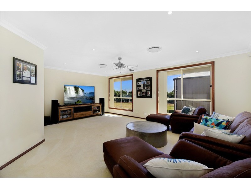 13 Llanrian Drive, Gowrie NSW 2330