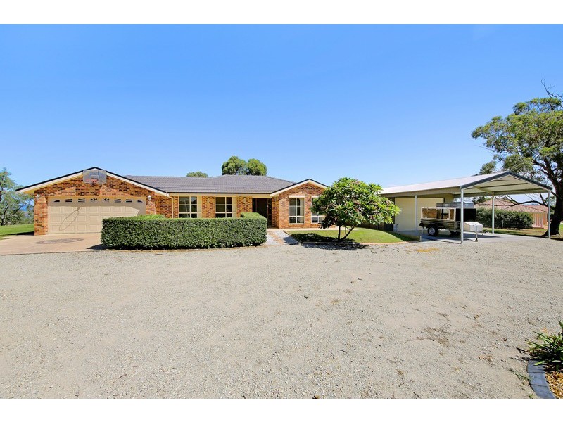 13 Llanrian Drive, Gowrie NSW 2330