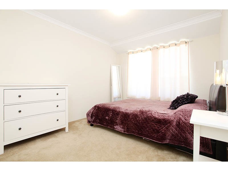 3 Varia Way, Halls Head WA 6210