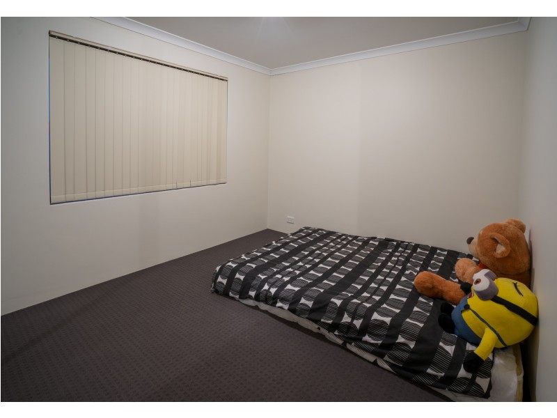 5 Vancouver Parade, Wanneroo WA 6065