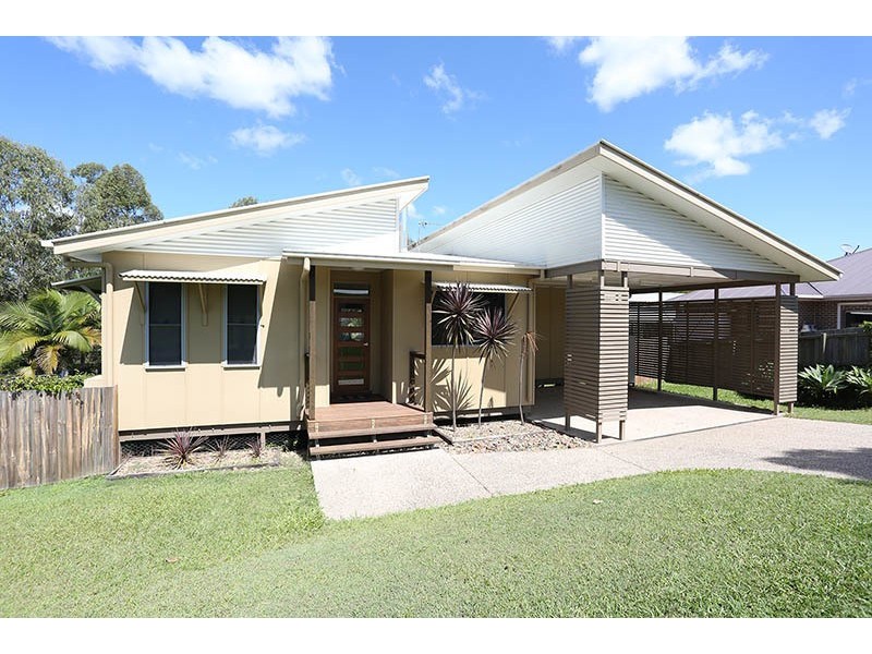 4 Pinbarren Court, Cooroy QLD 4563