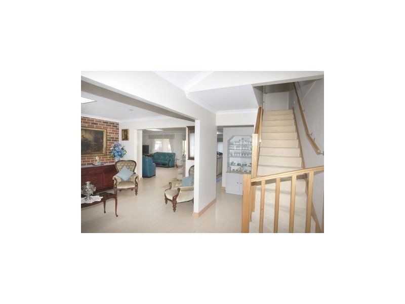 222 Adelaide Street, High Wycombe WA 6057