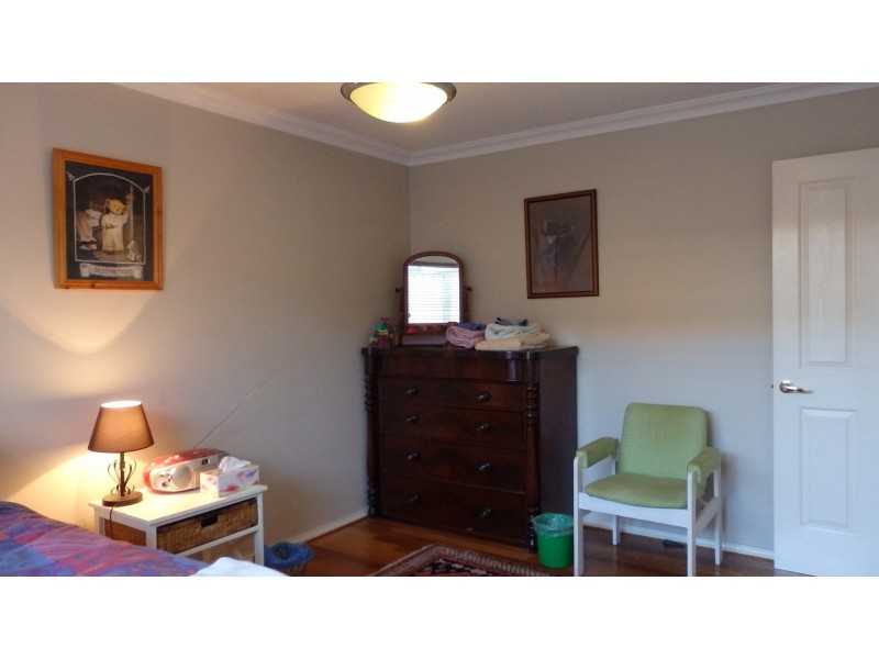 16 A Cookham Rd, Lathlain WA 6100