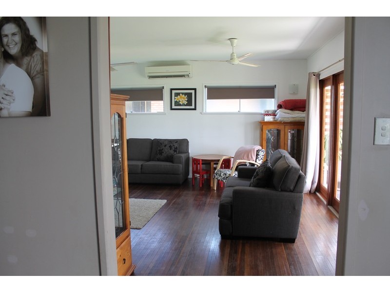 15 Edward Street, South Mackay QLD 4740