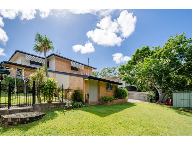 19 Hill Crescent, West Gladstone QLD 4680