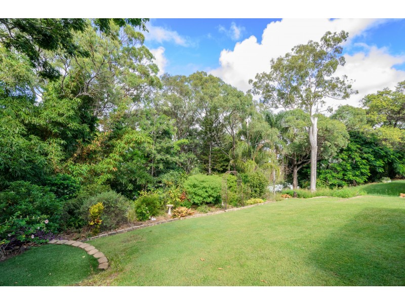 19 Hill Crescent, West Gladstone QLD 4680