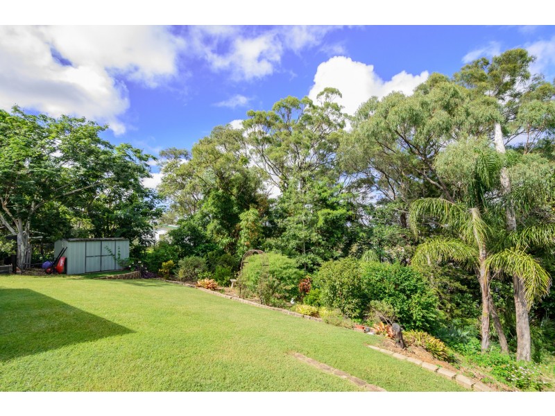 19 Hill Crescent, West Gladstone QLD 4680