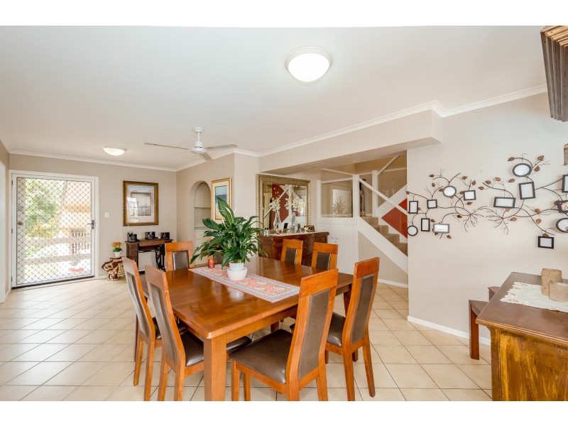 19 Hill Crescent, West Gladstone QLD 4680