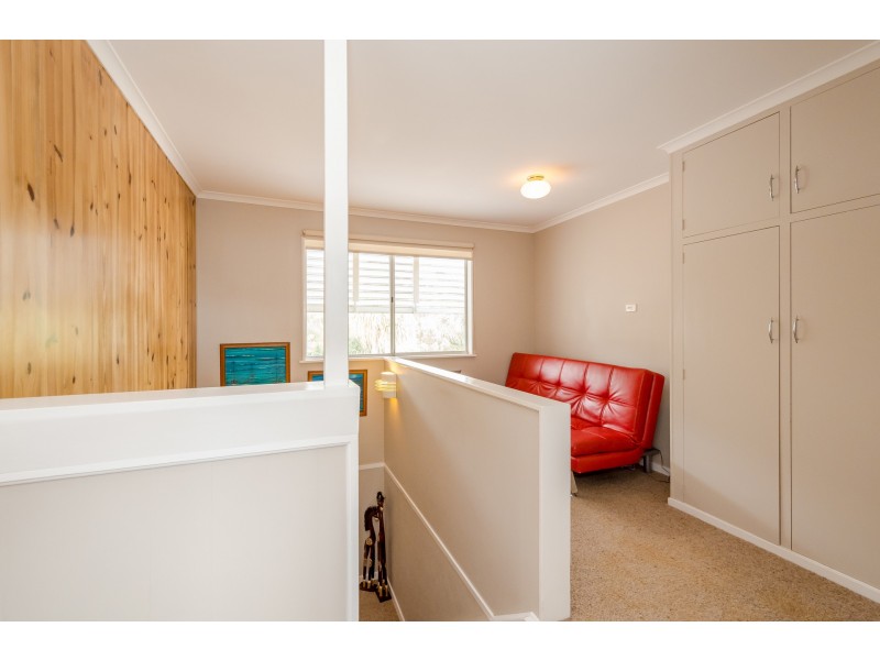 19 Hill Crescent, West Gladstone QLD 4680