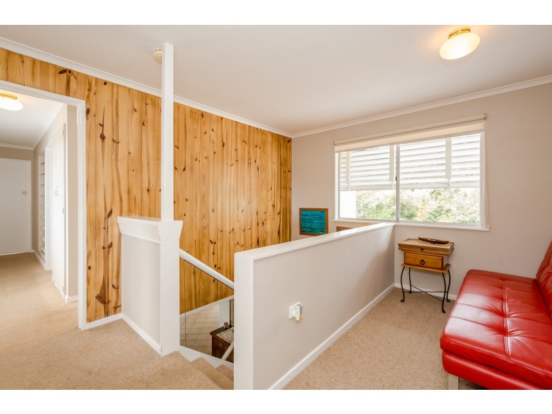 19 Hill Crescent, West Gladstone QLD 4680