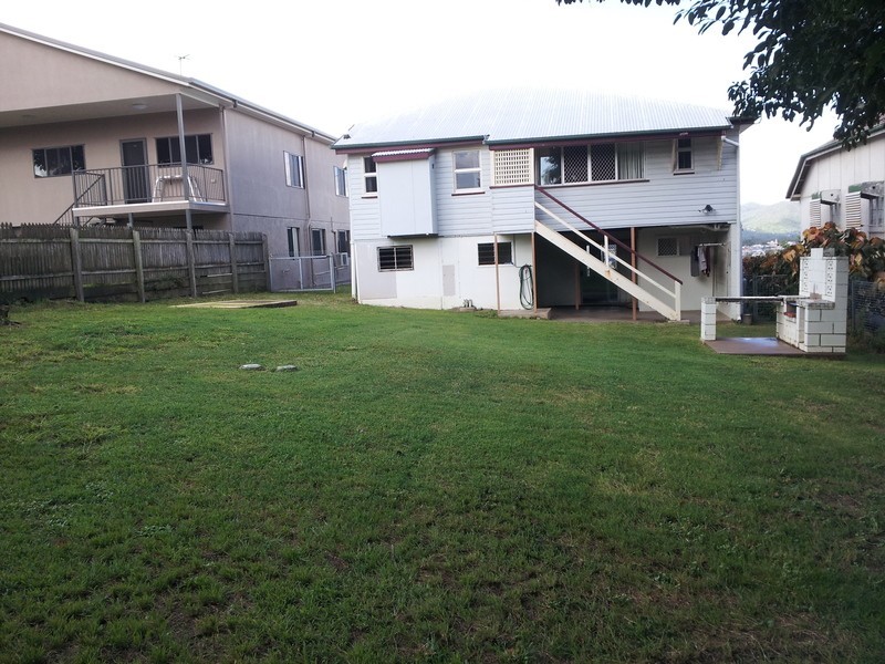 128 Quarry Street, The Range QLD 4700