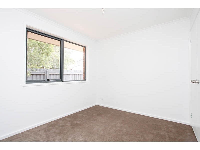 26 Gullquist Way, Pakenham VIC 3810