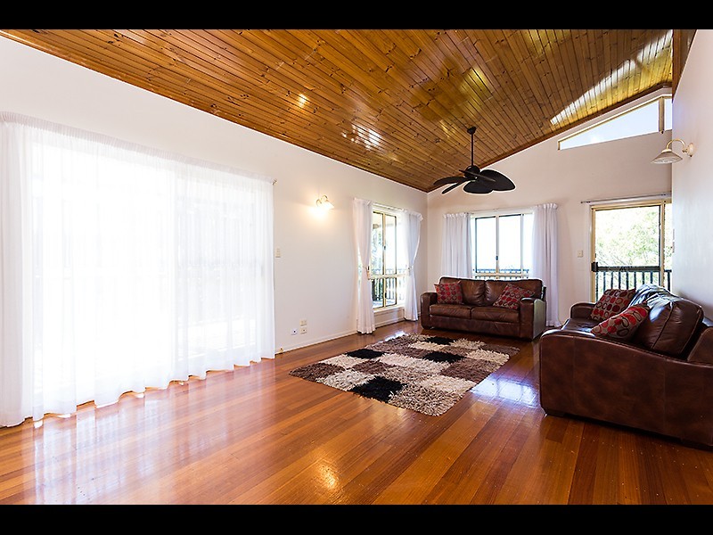 187 Matthew Flinders Drive, Cooee Bay QLD 4703