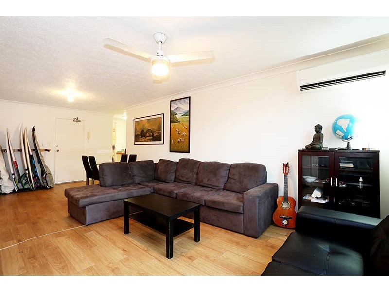 2/150 Surf Parade, Broadbeach QLD 4218