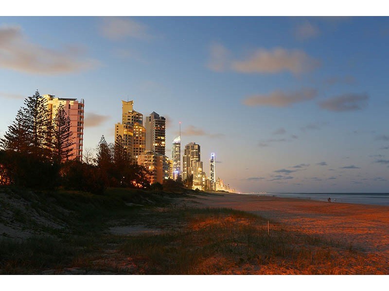 2/150 Surf Parade, Broadbeach QLD 4218