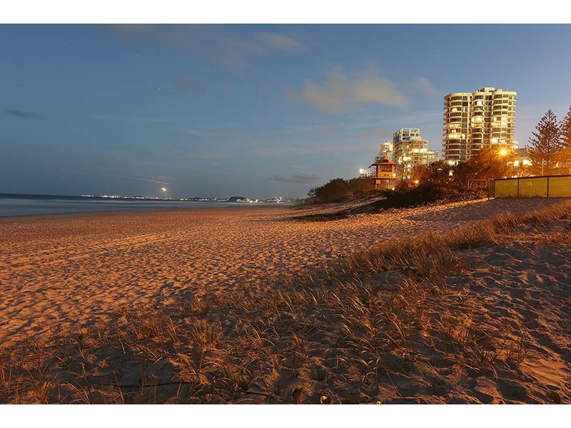 2/150 Surf Parade, Broadbeach QLD 4218
