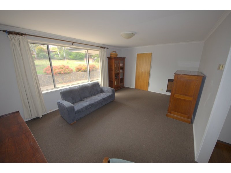 84 Degraves Crescent, Wanniassa ACT 2903