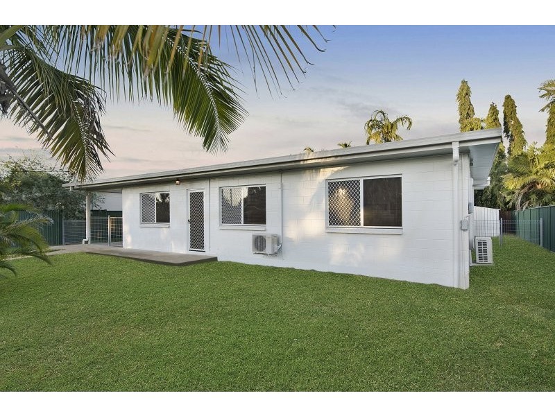 12 Sotelo St, Cranbrook QLD 4814