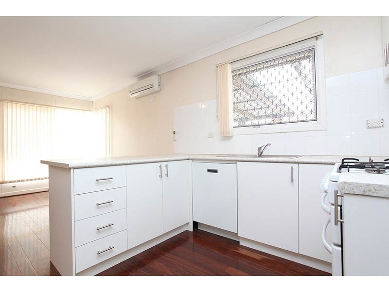 27 Central Terrace, Beckenham WA 6107