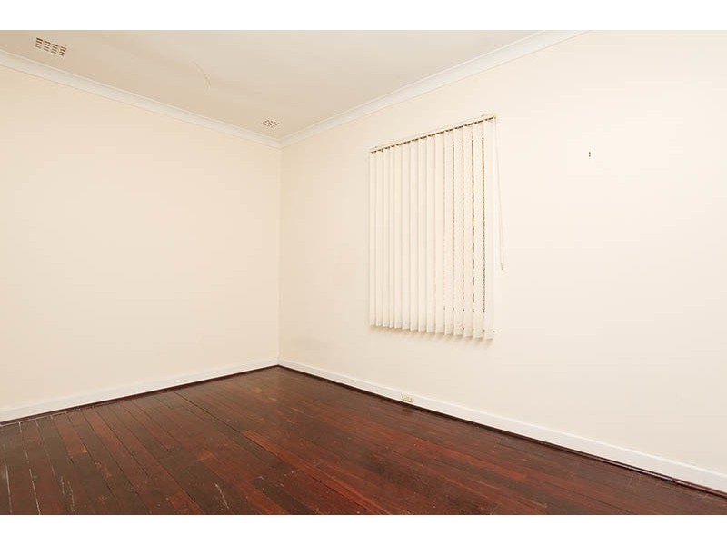 27 Central Terrace, Beckenham WA 6107