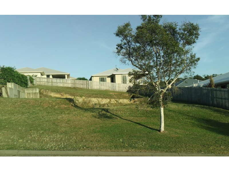 30 Lakeside Drive, Yeppoon QLD 4703