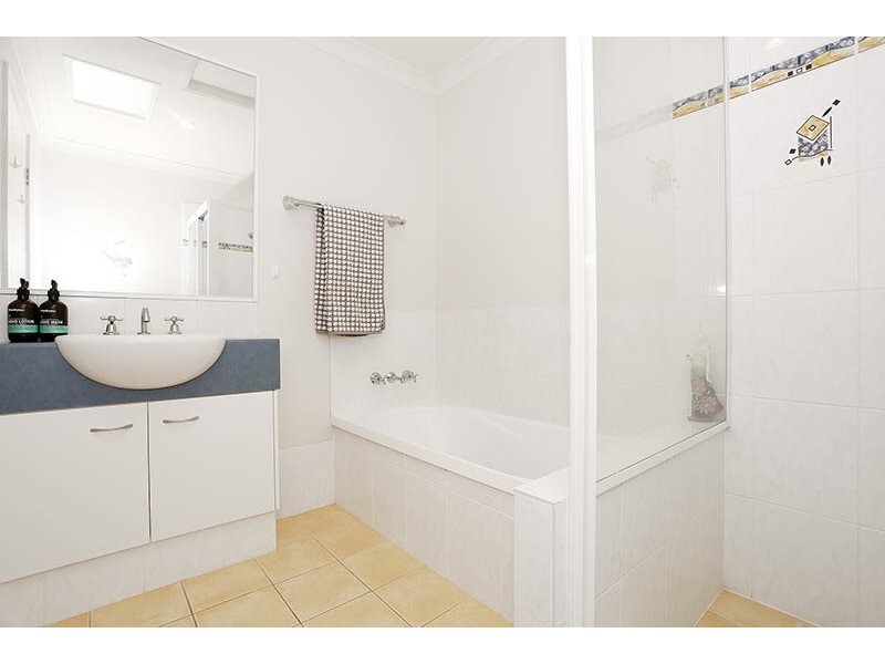 1/61 Riverpark drive, Nerang QLD 4211