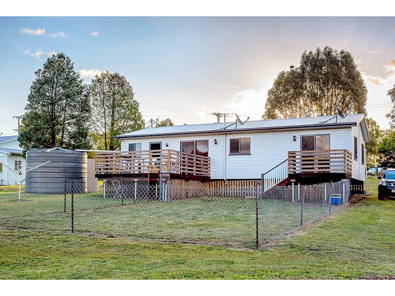 37 Taylor Street, Maryvale QLD 4370