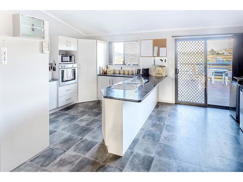 37 Taylor Street, Maryvale QLD 4370