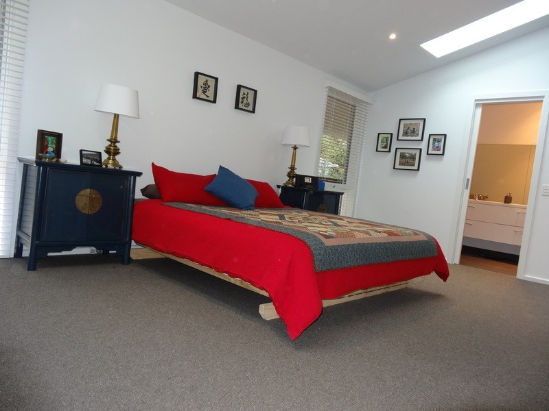 5 Rocksleigh Ave, Tecoma VIC 3160