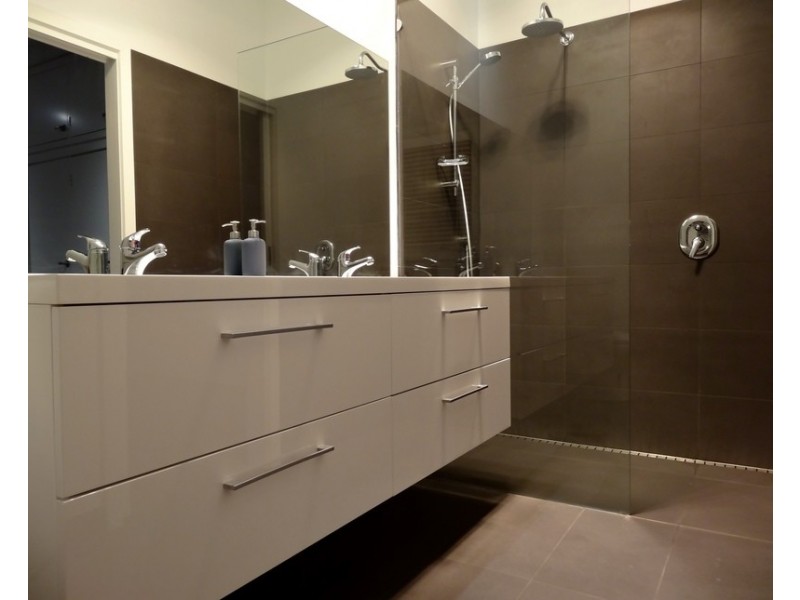 5 Rocksleigh Ave, Tecoma VIC 3160