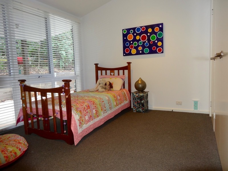 5 Rocksleigh Ave, Tecoma VIC 3160