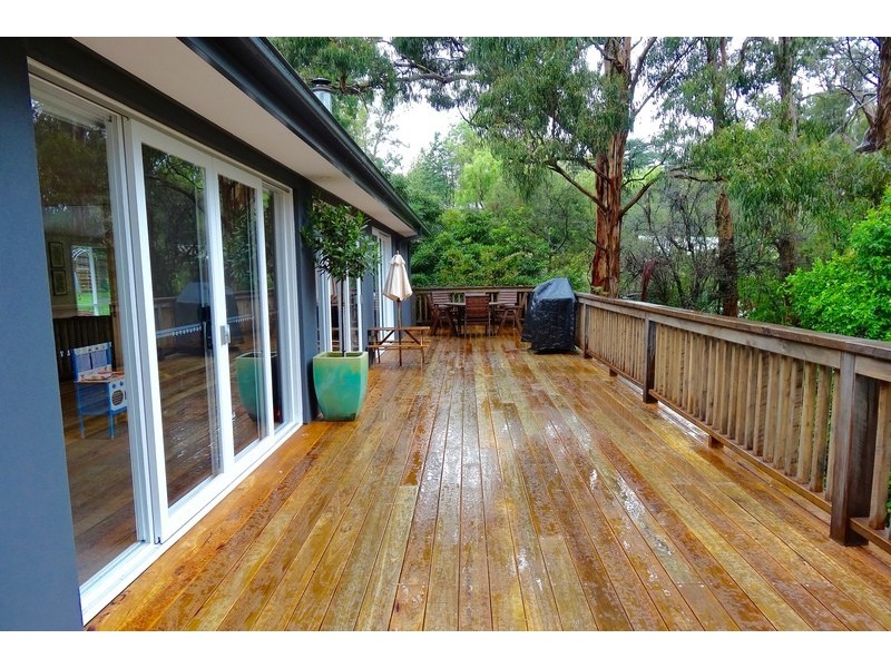 5 Rocksleigh Ave, Tecoma VIC 3160