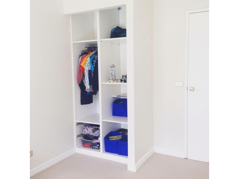 3  Katoomba Street, Orana WA 6330